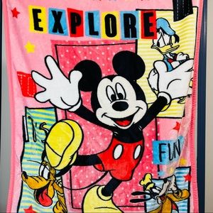 NEW* Disney Mickey Explore Blanket kids